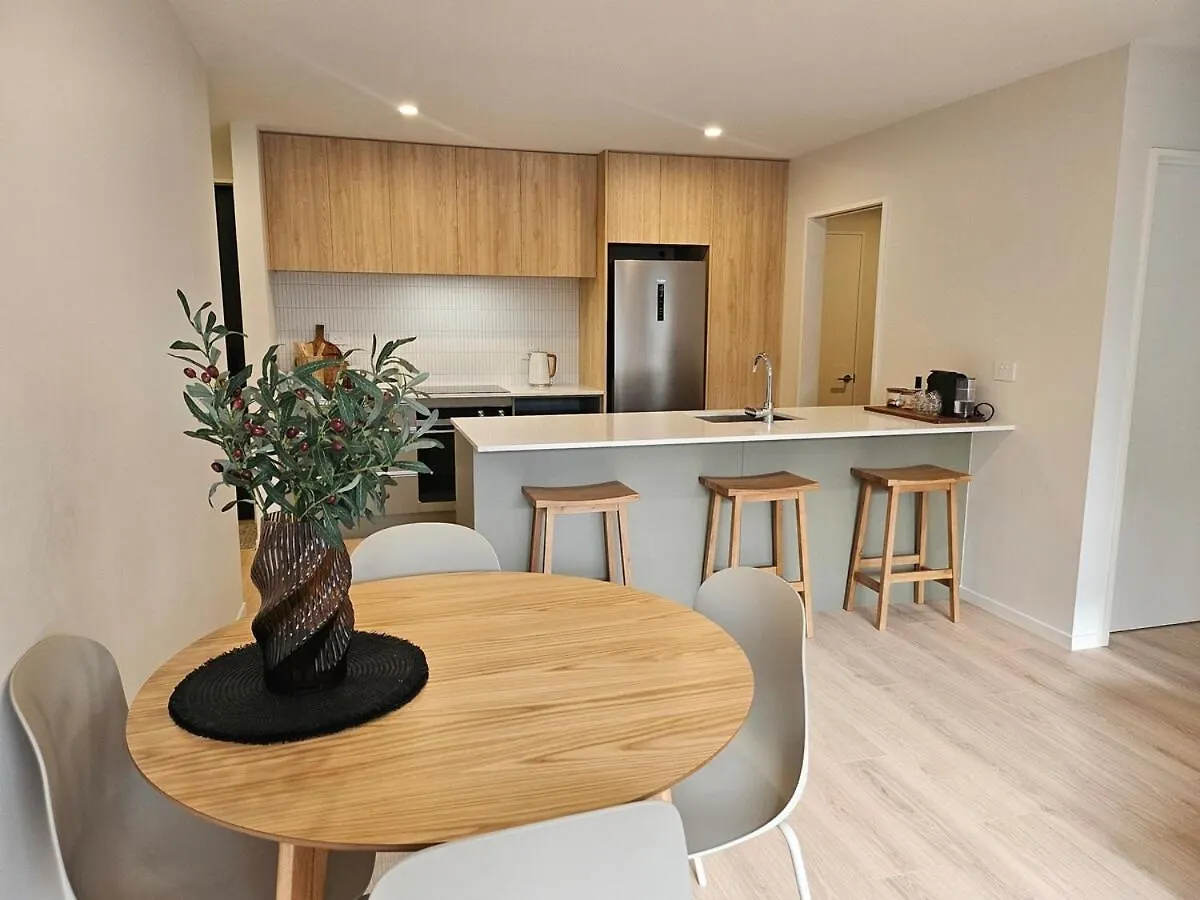Courtenay Street Abode联系方式